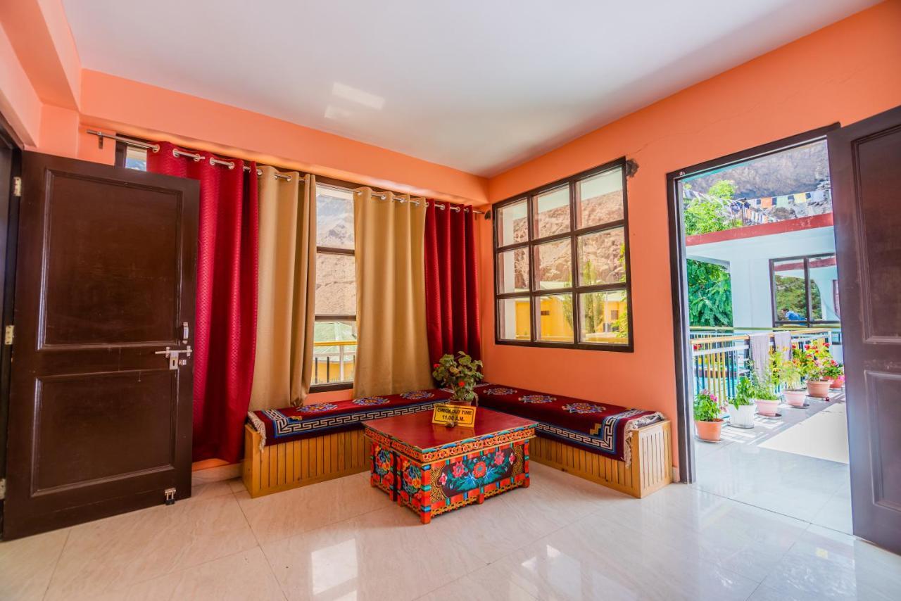 Отель Norbu House Tabo Экстерьер фото